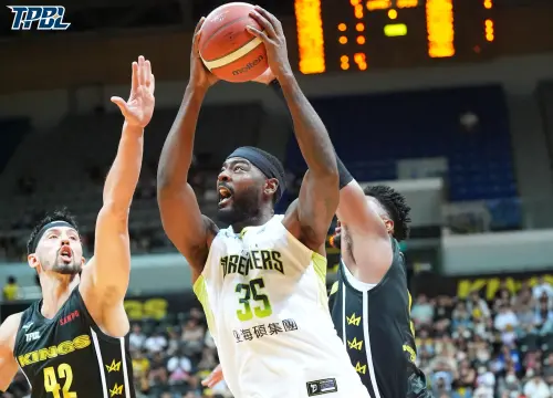 ▲夢想家洋將霍爾曼砍下32分16籃板，但因為發生29次失誤，最終仍以大比分差落敗。（圖／TPBL提供）