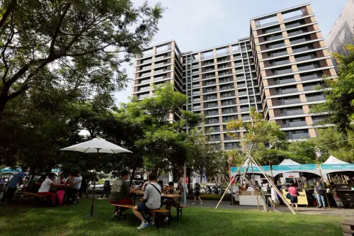 ▲ 「2025城市探險計畫」在台南崇賢公園登場，集結音樂演出、風格市集與親子體驗活動，吸引眾多民眾參與。（圖／清景麟集團提供）