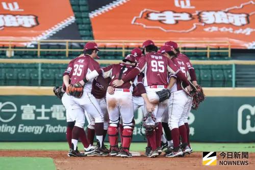中職季後賽／樂天贏下背水一戰！9：3退統一　逼出史上首次決勝戰
