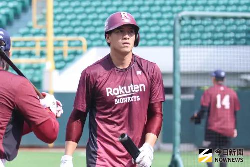 ▲樂天桃猿休賽季將「綁住」林立，視為重要目標，傳出雙方將簽下一紙8年1.5億大約。（圖／記者朱永強攝 ,2025.10.12）