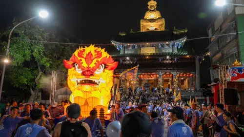 ▲迓火獅隊伍抵達清水宮。（圖／高市府民政局提供）