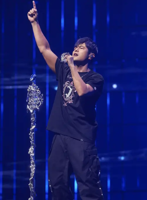 ▲周杰倫演唱會總是各方關注焦點，可是他就算恐慌症發作，或是聲音狀態不理想，為了不辜負觀眾期待，還是會在台上撐著，並不輕鬆。（圖／摘自 IG@jaychou)