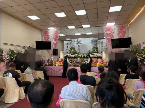 「爸爸我沒救到你！」花蓮洪災奪命　百歲阿公客廳殞命
