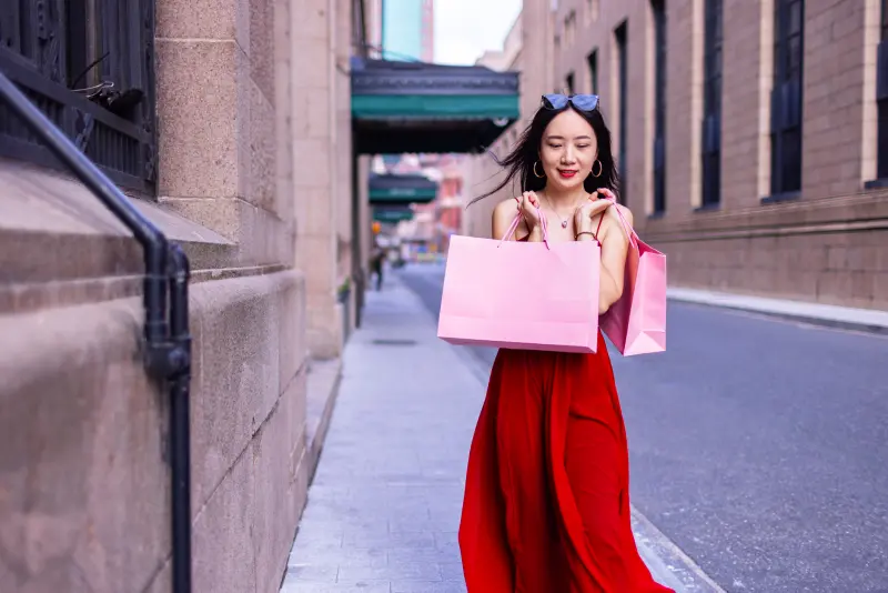 ▲海外旅遊熱！滙豐One能戶海外刷卡、提款、匯款一次搞定！（圖／滙豐One提供）