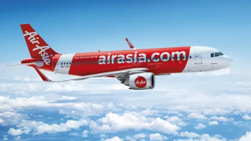 ▲AirAsia推出夏季優惠，將可享有免費機上餐，與一次免收改期手續費。（圖／AirAsia提供）