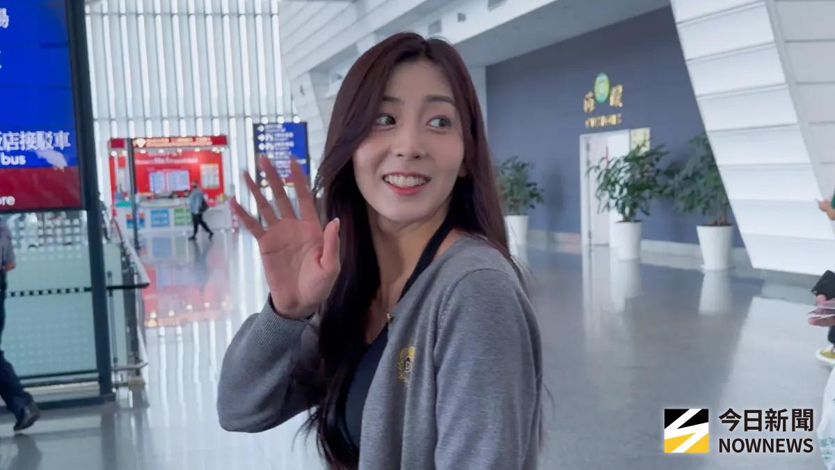 ▲韓國樂天巨人啦啦隊長睦那京今（13）日現身桃園機場，讓不少粉絲猜測她將加盟台灣新職籃球隊洋基工程，曾和朴星垠一樣表示不來台發展的她，如今態度轉變，引發粉絲熱烈猜測與討論。（圖／讀者提供）