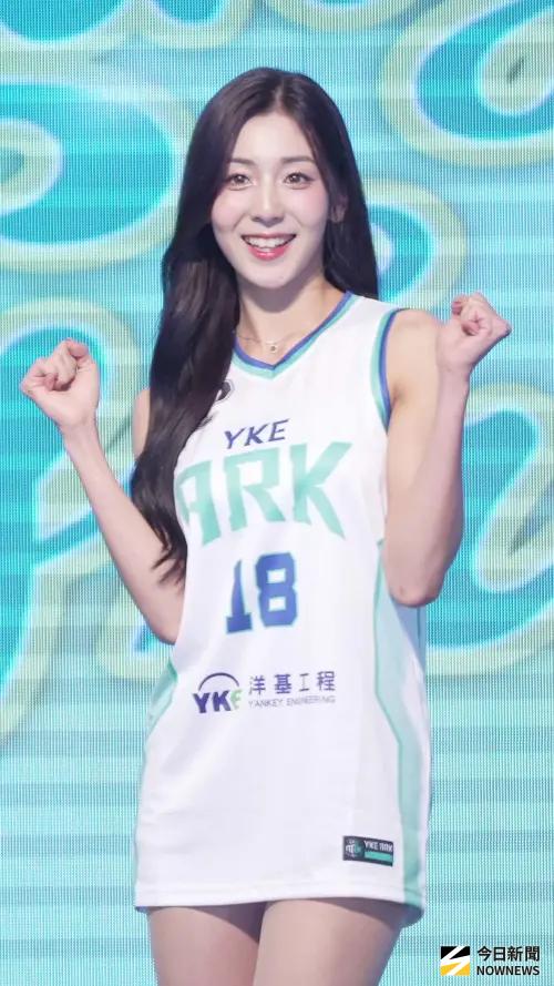 ▲睦那京正式加盟洋基工程啦啦隊。（圖／記者張一笙攝）