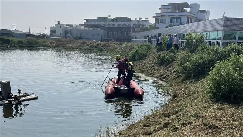 離奇！高雄男稱「要洗澡」跳進魚塭...再上岸已成冰冷遺體