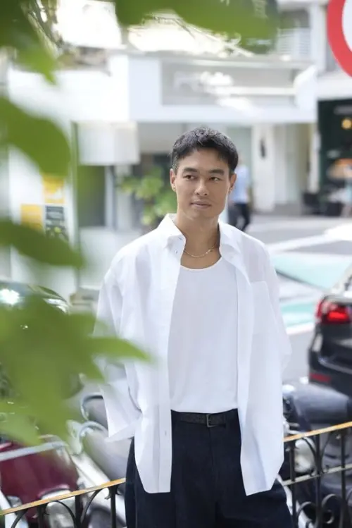 ▲楊祐寧（如圖）四度入圍金鐘獎，日前出席記者會，談及入圍心情，受訪的場地，正好是他為延續爸爸料理美味開的店家。（圖／玩下娛樂提供）