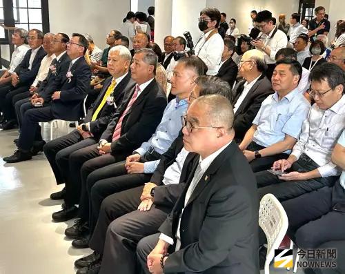 ▲台灣港務公司舉行新卸任董事長交接儀式，港航各界代表到場觀禮。(圖／記者黃守作攝，2025.10.13)