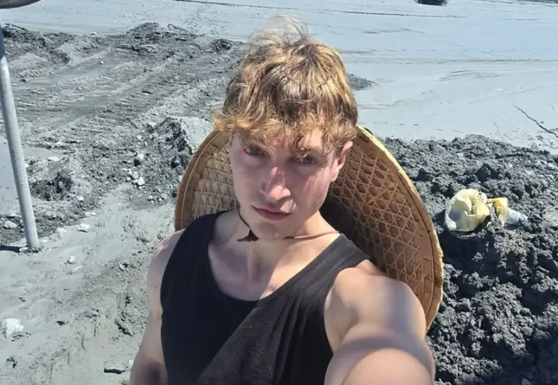 ▲美國的網紅兼模特兒 Jacob Pugmire 更親自投入災區好幾天，沒想到回到台北卻突然被移民官找上門，才知自己遭檢舉。（圖／IG@Jacob Pugmire）