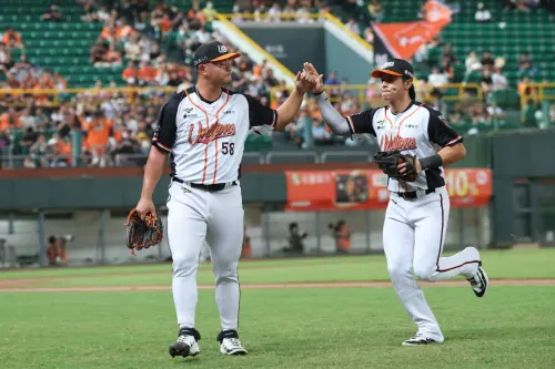 ▲樂天桃猿以4：3逆轉統一獅，系列賽3：2晉級，這是季後挑戰賽史上第一次出現3：2的比數。也是中職36年來，進行過13次季後挑戰賽，第一次出現兩勝（包含保送一勝）球隊無法晉級的情況。（圖／統一獅提供）