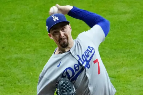 MLB世界大賽／Snell預計擔綱道奇G1先發對決藍鳥！忙裡偷閒看湖人
