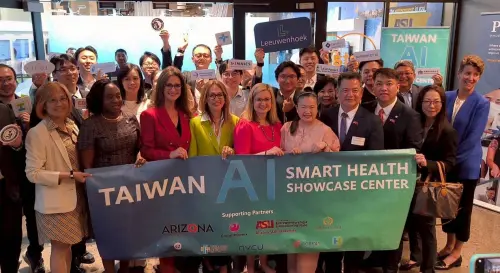 ▲亞利桑那州台灣 AI 智慧醫療展示中心正式開幕（圖／中華民國全國中小企業總會提供）