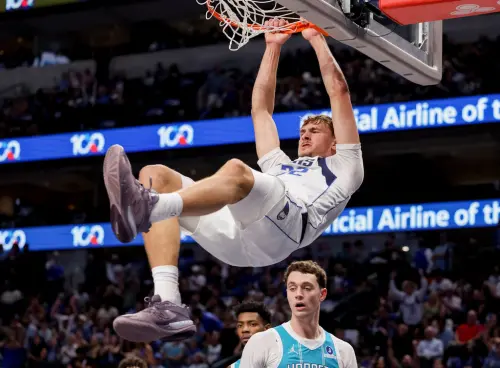 NBA／狀元郎弗拉格先發控衛首秀來了！快攻爆扣、麻辣鍋震撼全場
