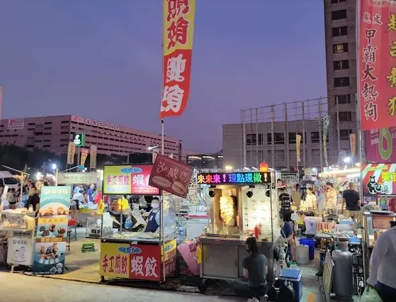 ▲繼上次在桃園中壢有期間限定仁海宮夜市之後，最近桃園大園區又開了一處「璟都好夜市」，上週六正式開幕，被遊客大力稱讚。（圖/Google評價）