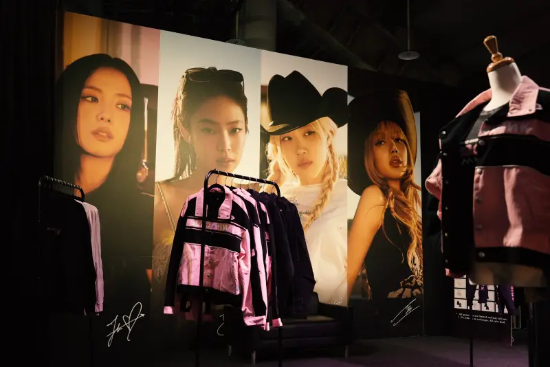 ▲BLACKPINK將來高雄開唱，她們特別於15日在台北大巨蛋設立限定5天的快閃店，滿足北部粉絲。（圖／LIVE NATION TAIWAN）