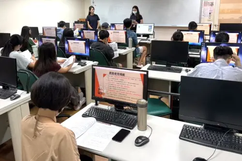 ▲待業青年參與勞動力發展署高屏澎東分署所舉辦的各項職前訓練課程，上課的情形。(圖／勞動部高屏澎東分署提供)