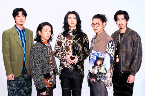 路跑／渣打馬拉松總統府前開跑！麋先生終點前開唱、樂天女孩頒獎
