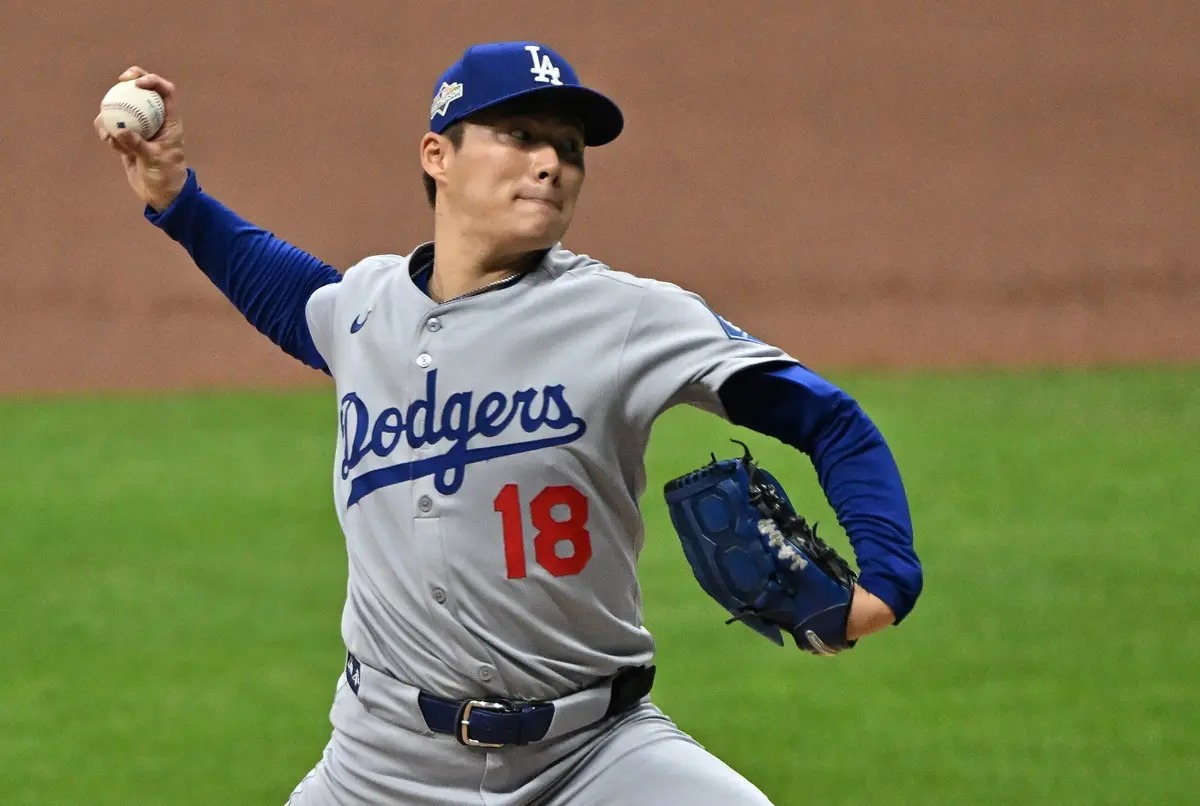 ▲洛杉磯道奇日籍王牌山本由伸將主投世界大賽第6戰，肩負球隊力挽狂瀾重任，挑戰連3場完投壯舉。（圖／美聯社／達志影像）