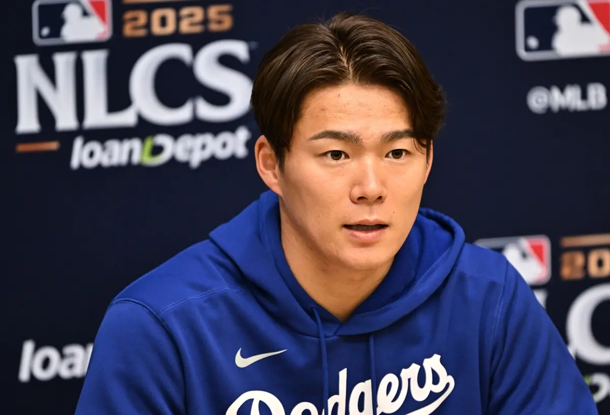 ▲山本由伸用111球投完9局，只被敲出3支安打、失1分、送出7次三振，率隊以5比1擊敗密爾瓦基釀酒人，不僅幫助球隊在系列賽取得2勝0敗領先，更成為日本投手史上首位在美國職棒季後賽投出完投勝的選手。（圖／美聯社／達志影像）