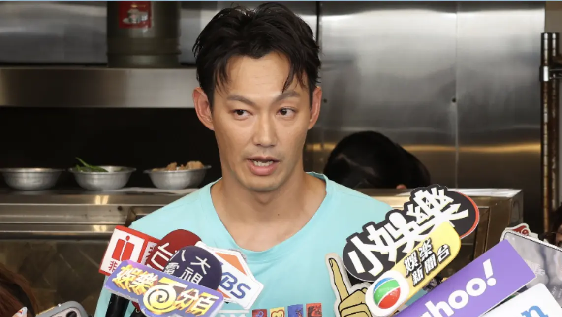 ▲藝人威廉（如圖）今年5月捲入閃兵風波，今（15）日台北街頭開工，面對媒體講一次說清楚。（圖／記者吳翊緁攝影）