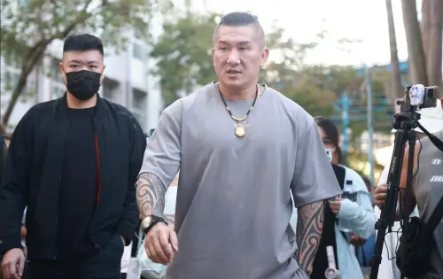 影／館長涉恐嚇、煽惑他人犯罪！新北檢複訊15萬交保
