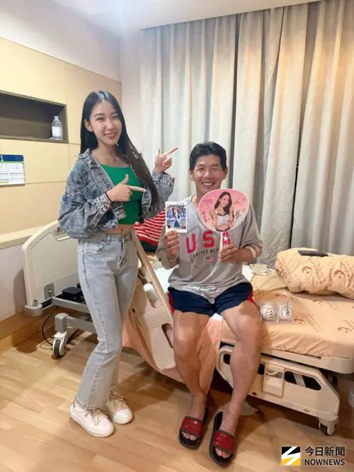 ▲正義哥女兒坦言父親是30年中信兄弟球迷，但被檸檬（左）的「歌聲」吸引後，開始支持檸檬。（圖／正義哥女兒提供）