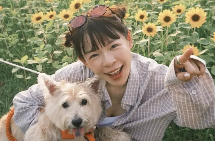 ▲古娃娃（如圖）日前與老公展開第三次蜜月旅行，不料在飛機上時腹部劇痛，被緊急送土耳其醫院動手術，看到總費用僅台幣一萬九傻眼，直呼：「意外的不貴」。（圖／翻攝自IG wawawaku）