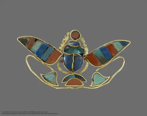 ▲描繪辛努塞爾特二世王位名的飾物，約西元前1880–1874年。（EA54460）圖片版權：大英博物館理事會。（圖／奇美博物館提供）