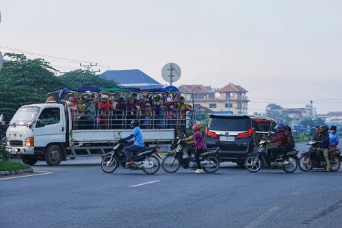 替代日本？中國人赴柬埔寨、俄羅斯免簽　網崩潰：誰愛去誰去
