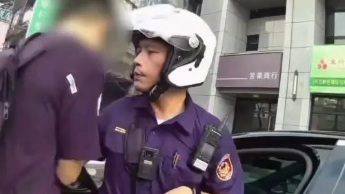 新北男違停GG了⋯車內搜出「這1物」拔腿狂逃！被壓制狼狽畫面曝
