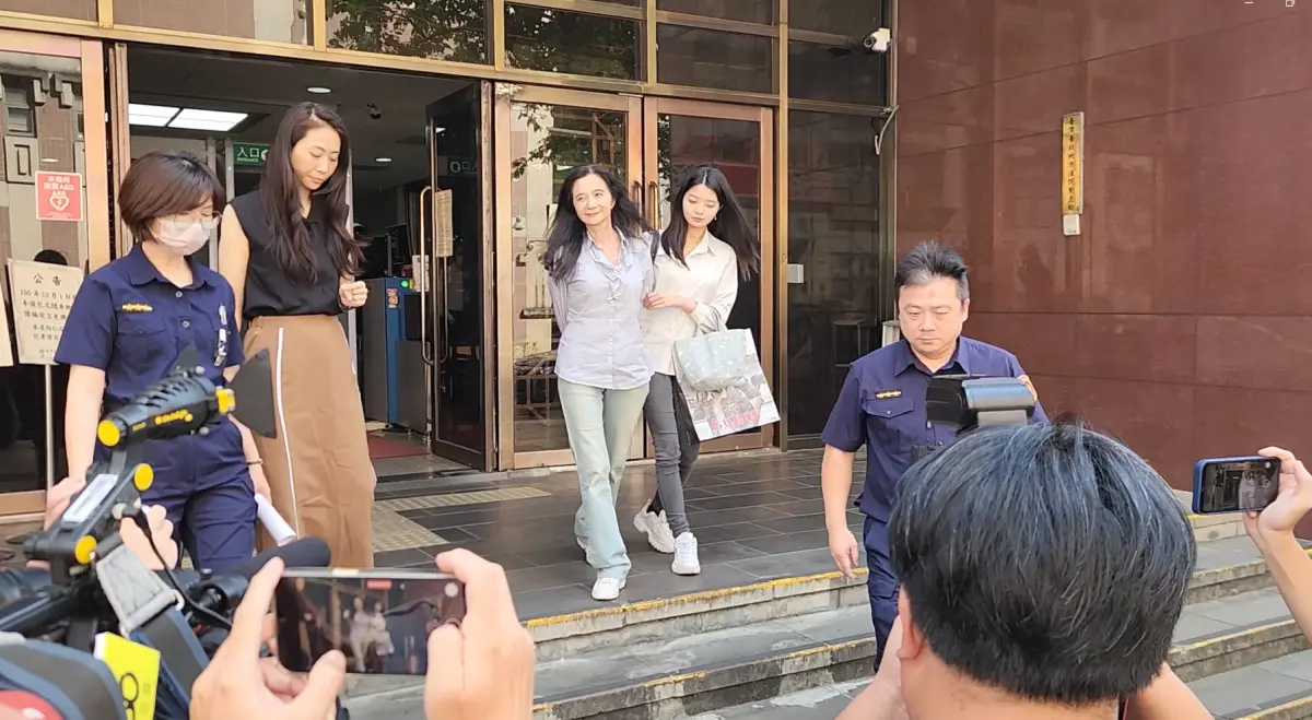 應曉薇2小時籌500萬免押 檢方要她比照柯文哲法庭內批證人