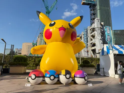 ▲台北101《寶可夢傳說 Z-A》夜市祭直擊。（圖／記者周淑萍攝）