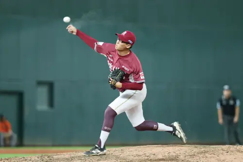 ▲樂天桃猿莊昕諺直言，即便在季後賽不斷待命、熱身，只要能上場就很幸福。（圖／樂天桃猿提供）