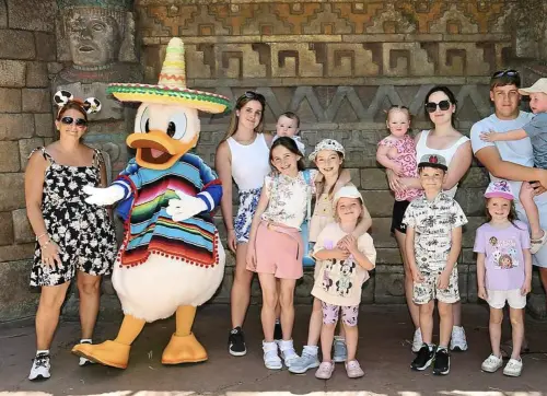 英國22寶媽帶全家嗨玩迪士尼！一舉動惹禍　被告上法院判有罪
