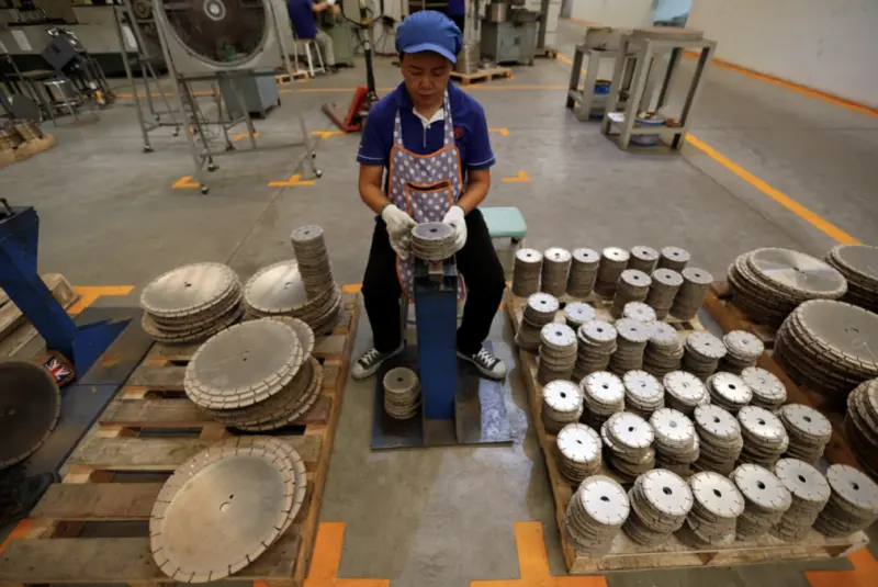 ▲泰國長期仰賴出口製造業，但生產力與創新不足已成經濟成長的主要瓶頸。（圖／路透社／達志影像）