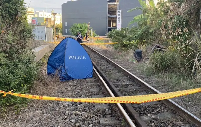 ▲今天清晨，台鐵內灣支線有男子倒臥鐵軌死亡，經查是一名失蹤的17歲少年。（圖／民眾提供）