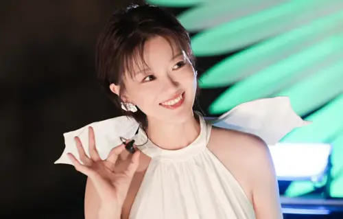 47歲玉女和周杰倫同期出道！昔被酸歌紅人不紅　遭男星熊抱怒開嗆
