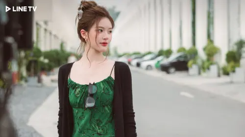 ▲《許我耀眼》趙露思（左）與陳偉霆扮演假面夫妻（圖_LINE TV提供）