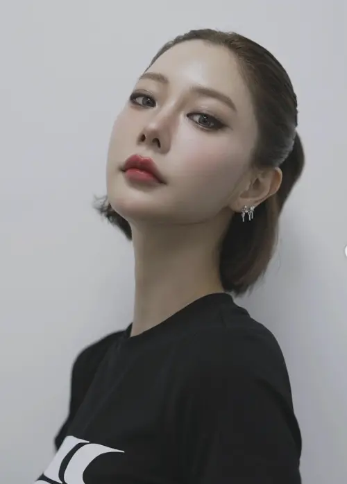 ▲克拉拉有亞洲第一美稱號。（圖／翻攝自IG＠actressclara）