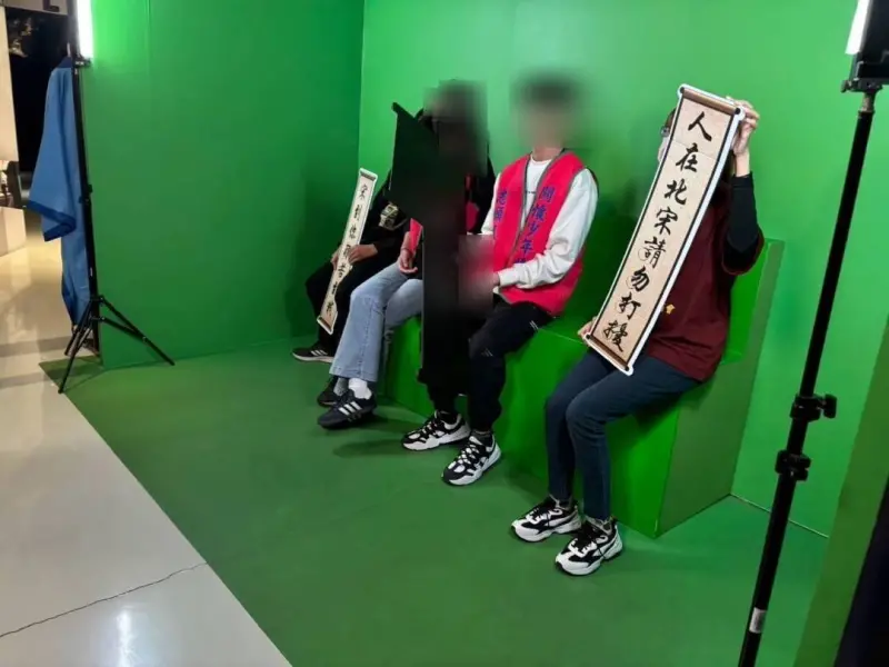 ▲藍藍主動報名擔任高市少輔會的青年志工，透過每次的活動服務，用自己的經歷陪伴並鼓勵其他有過相同經驗的夥伴。（圖／高市警局少年隊提供）