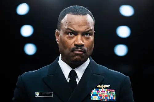 美軍又一四星上將不幹了！南方司令突宣布退休　傳與美防長不和
