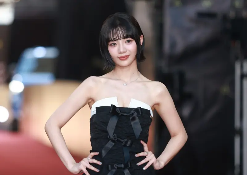 ▲第60屆金鐘獎節目類頒獎典禮星光大道，由木木（如圖）、夏和熙共同主持，揭開本次盛典的序幕。（圖／NOWNEWS攝影中心）