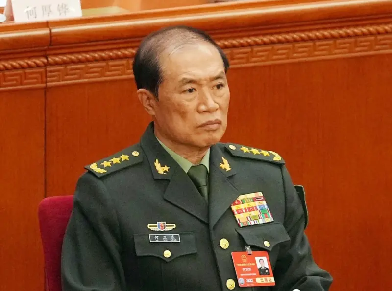 ▲中共中央軍委副主席何衛東等9名中共解放軍高官，17日確認因嚴重違反黨的紀律，涉嫌嚴重職務犯罪，遭開除黨籍、軍籍。（圖／美聯社／達志影像）