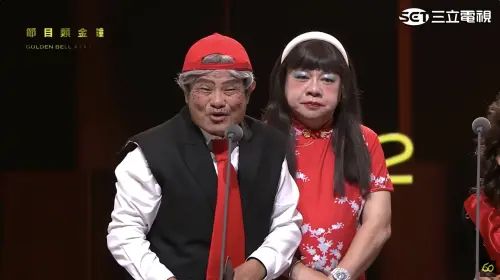 ▲許效舜（左）一上台就先虧阿達和陳漢典。（圖／金鐘獎 Golden Bell Awards）