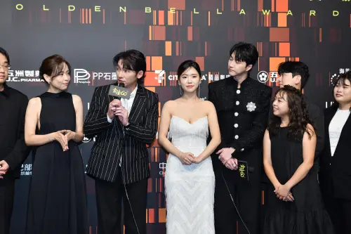 ▲《廚師的迫降：客家廚房》主持人溫昇豪（左二）認為利特是真正的大明星，會把光芒給大家。（圖／Nownews攝影中心攝影）