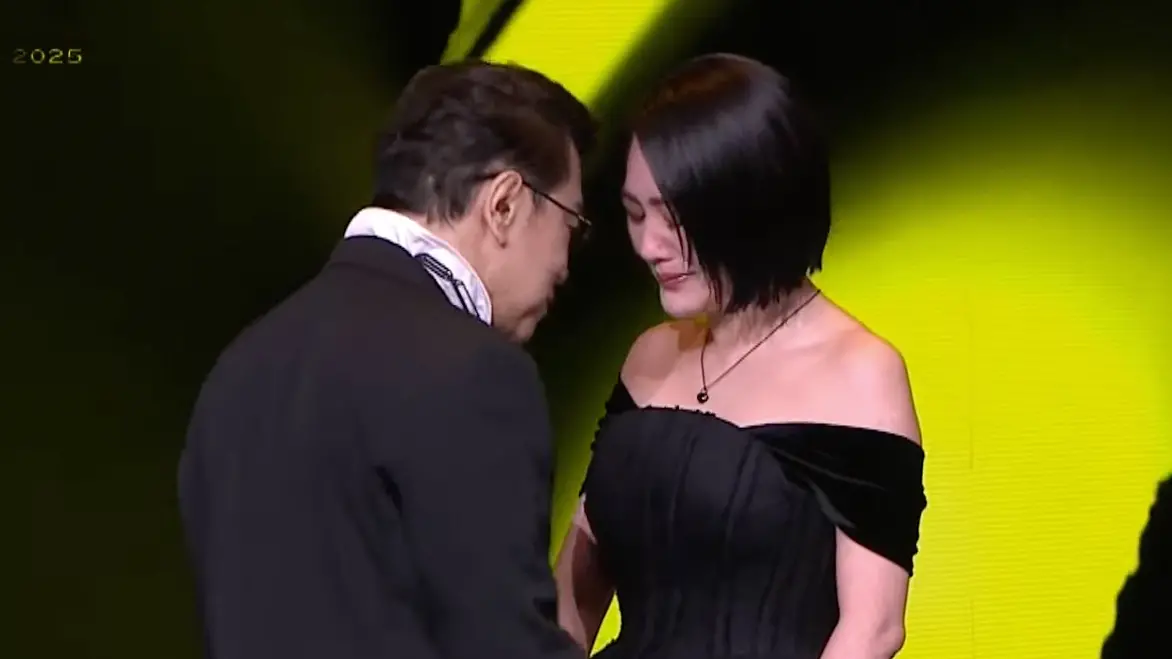 ▲蔡康永（左）日前與小S（右）在金鐘獎同台，近日他受訪談到這件事，坦言是有任務，還難過嘆：「以為大S會活得比我們久」。（圖／金鐘獎 Golden Bell Awards）