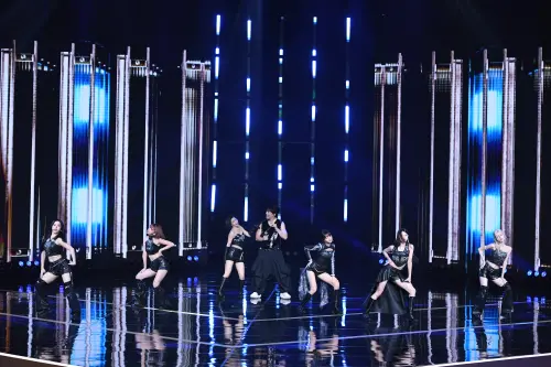 ▲羅時豐在金鐘60頒獎典禮現場，合體女團幻藍小熊，勁歌熱舞全場驚艷。（圖／三立提供）