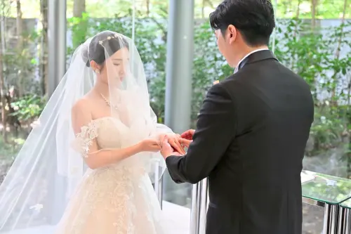 ▲鄭家純、Akira日本輕井澤婚禮照。（圖／千巡影世康姐提供）